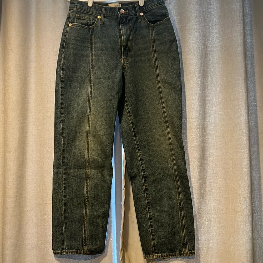 Universal Thread Vintage Straight Jeans
